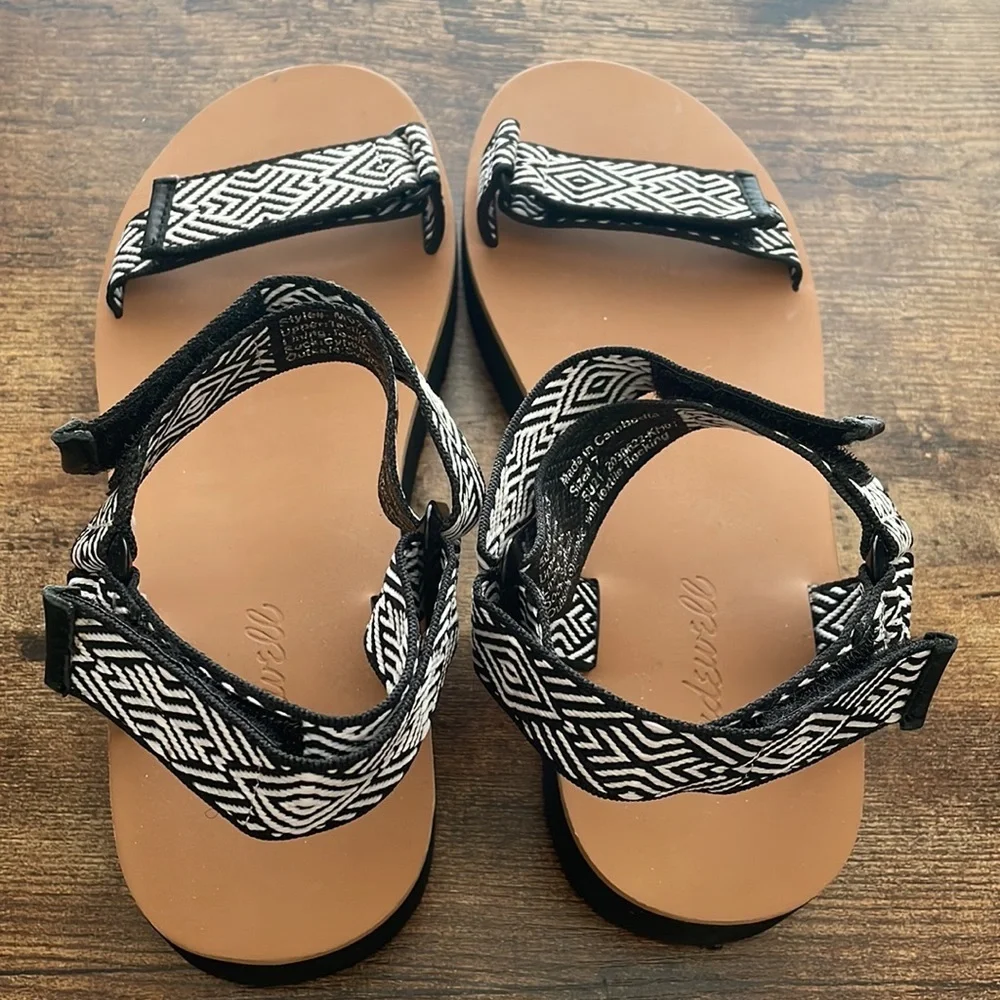 NEW MADEWELL The Re(sourced) Maggie Sandals - Picture 3 of 10